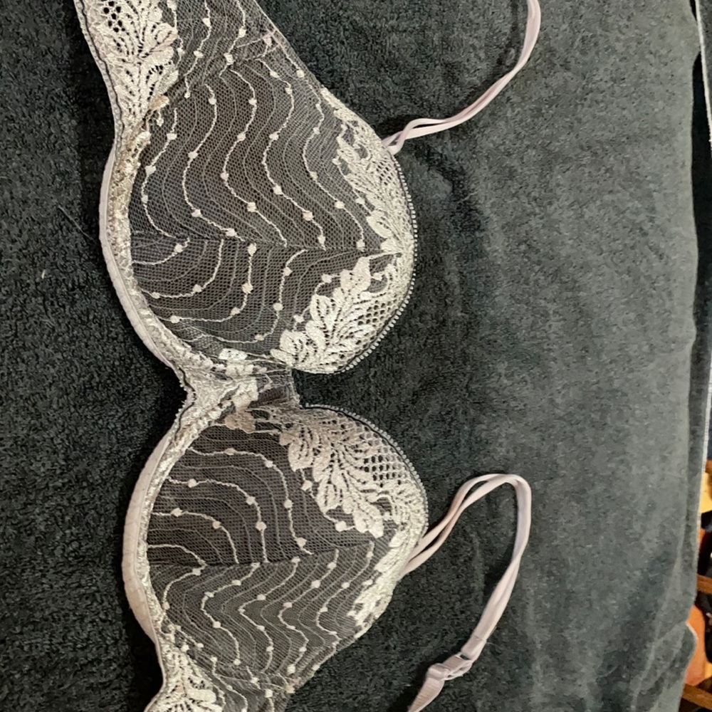 Like new Wacoal black lace bra with underwire